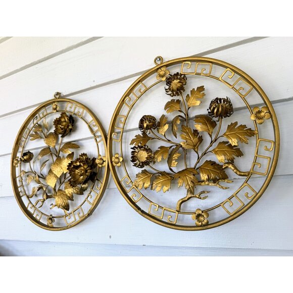 Vintage MCM Gold Metal Asian Flower Round Wall Plaques - Picture 1 of 11